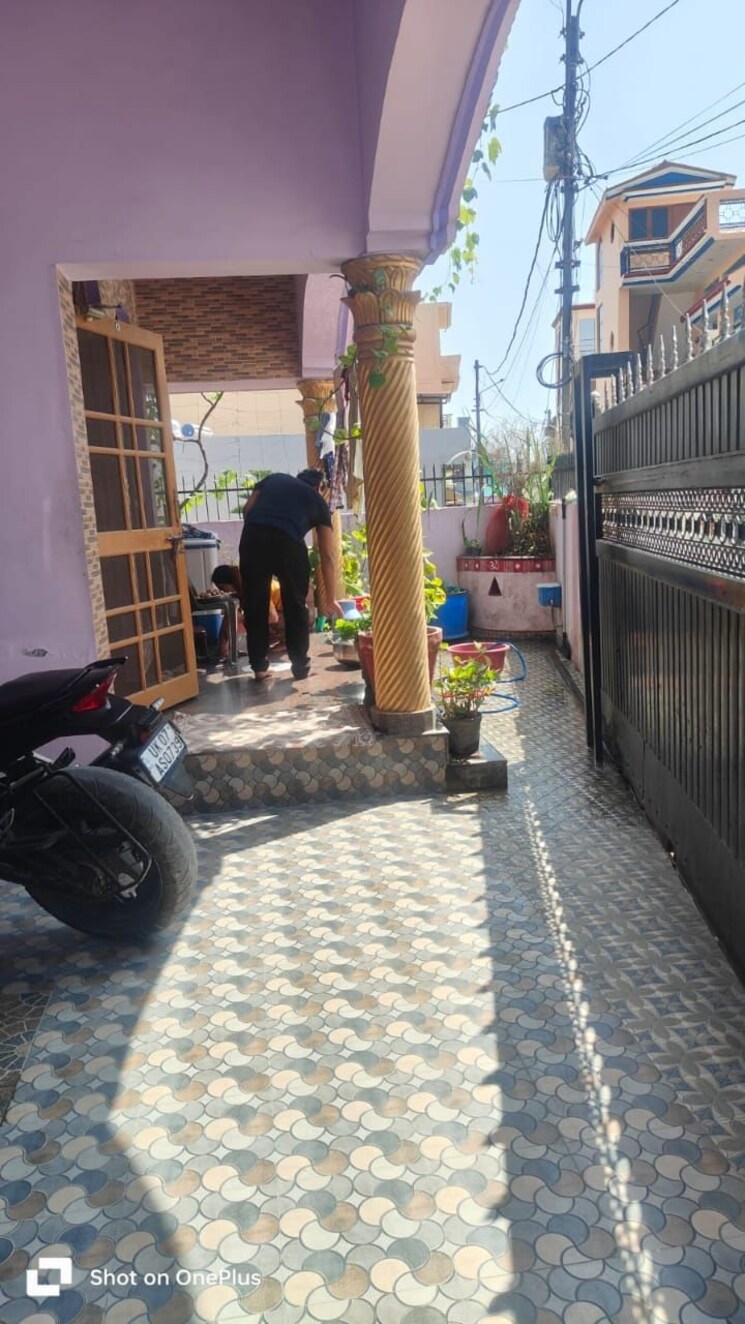  Parking, mohabbewala 4 Bedroom 1300 Sq.Ft. Independent House In Mohabbewala Dehradun 8590715