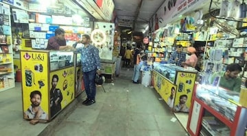  Shop For Rent in Chandni Chowk