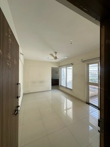 Room in 2 BHK Apartment at Sai Prasad Warje, Warje – for Rent