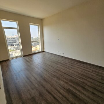 Room in 3 BHK Apartment at Ireo The Corridors, Ramgarh Dhani – for Rent