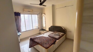 Bedroom in 2 BHK Apartment at Giriraj Heights Kandivali, Kandivali West – for Rent