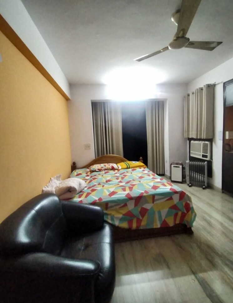 Bedroom, mayur vihar phase 1 extension 2.5 Bedroom 1800 Sq.Ft. Apartment In Mayur Vihar Phase 1 Extension Delhi 8590804