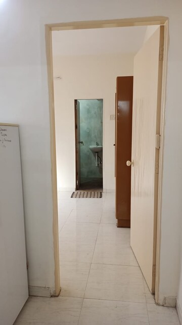 2 BHK Apartment For Rent in Goregaon West View CHS, Goregaon West