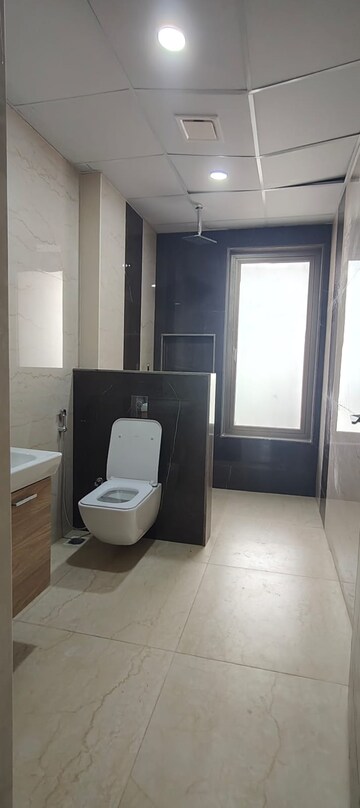 Bathroom in 4 BHK Apartment at Sri Fortune Sonthalia Sky Villas, Kokapet – for Rent