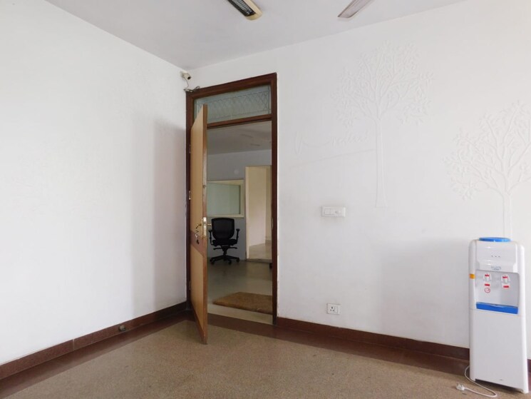 Room, sarita-vihar-pocket-c-rwa 3 Bedroom 1500 Sq.Ft. Apartment In Sarita Vihar Delhi 8590847