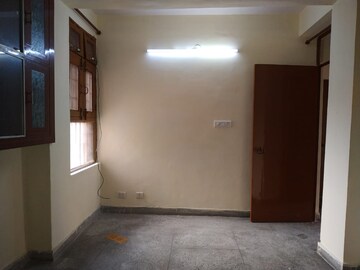 Room in 1 BHK Apartment at Molarband – for Rent