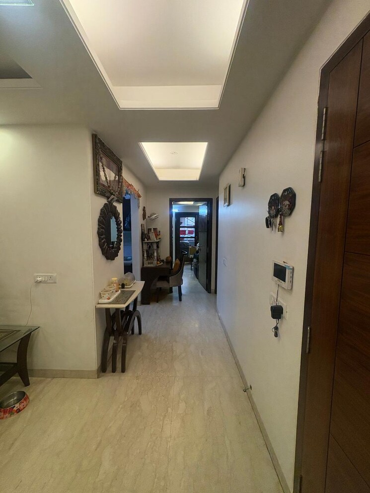 Room, rwa-humayunpur 3 Bedroom 1900 Sq.Ft. Apartment In Safdarjung Enclave Delhi 8590856