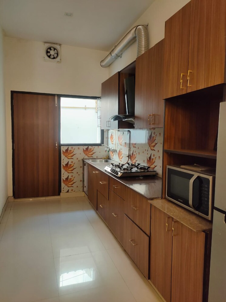 Kitchen, florence-nightingale-lane 3 Bedroom 1200 Sq.Ft. Apartment In Green Park Delhi 8590867