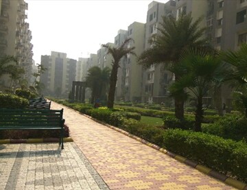 2 BHK Apartment For Rent in Maya Garden City, Lohgarh
