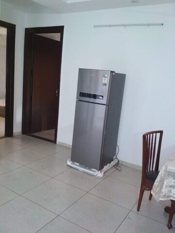 Room in 3 BHK Apartment at Motiaz Royal Citi, Ambala Highway – for Rent