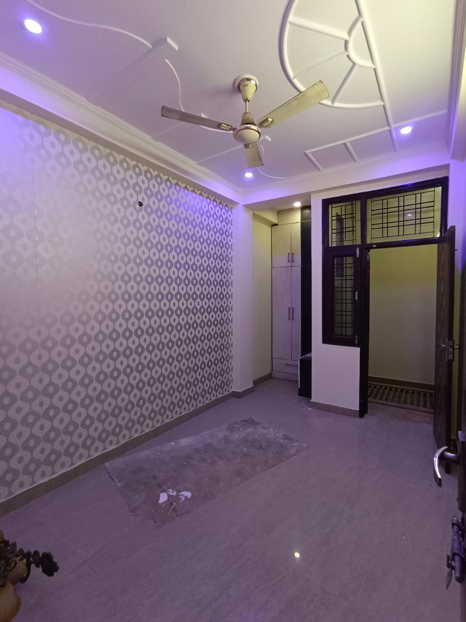 3.5 BHK + Servant Room Apartment For Rent in SG Shikhar Height