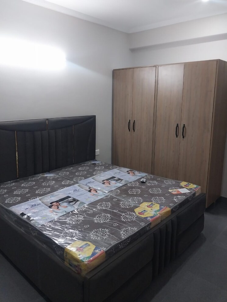 Bedroom, dlf-exclusive-floors 2 Bedroom 1354 Sq.Ft. Apartment In Sector 53 Gurgaon 8590950