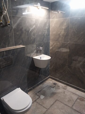 Bathroom in 2 BHK Apartment at DLF Exclusive Floors, Sector 53 – for Rent
