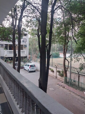 Balcony in 2 BHK Apartment at DLF Exclusive Floors, Sector 53 – for Rent