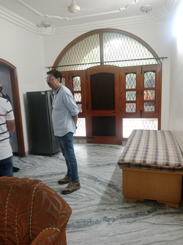 Bedroom in 3 BHK Builder Floor at Sector 11 – for Rent