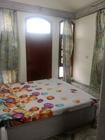 Bedroom in 3 BHK Builder Floor at Sector 11 – for Rent