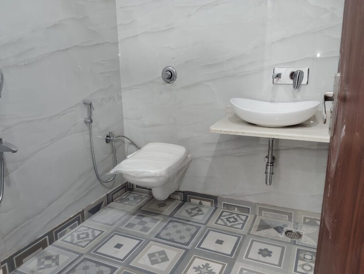 Bathroom, navbharat-apartments 2.5 Bedroom 1000 Sq.Ft. Apartment In Paschim Vihar Delhi 8590975