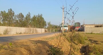  Plot – Exterior View View at Raebareli Road - for Sale