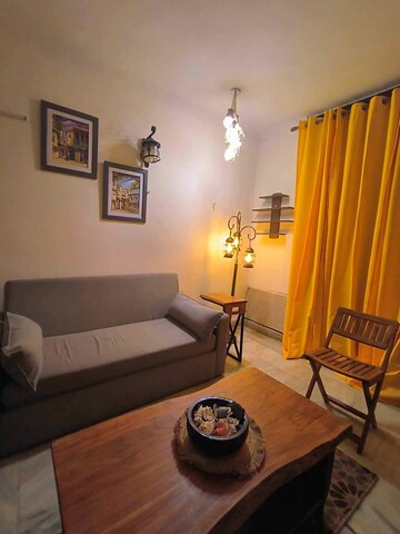 Living Room in 2 BHK Builder Floor at Navsena Apartment, Pitampura – for Rent