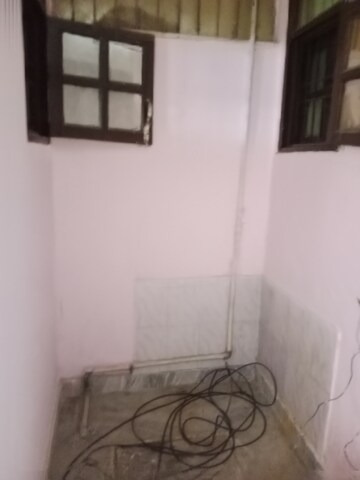  2 BHK Builder Floor at Sector 18 – for Rent