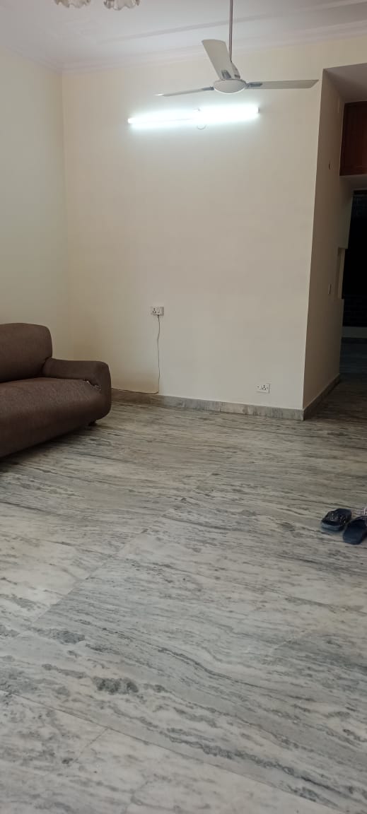 2 BHK + Study Room Builder Floor For Sale in Chittaranjan Park