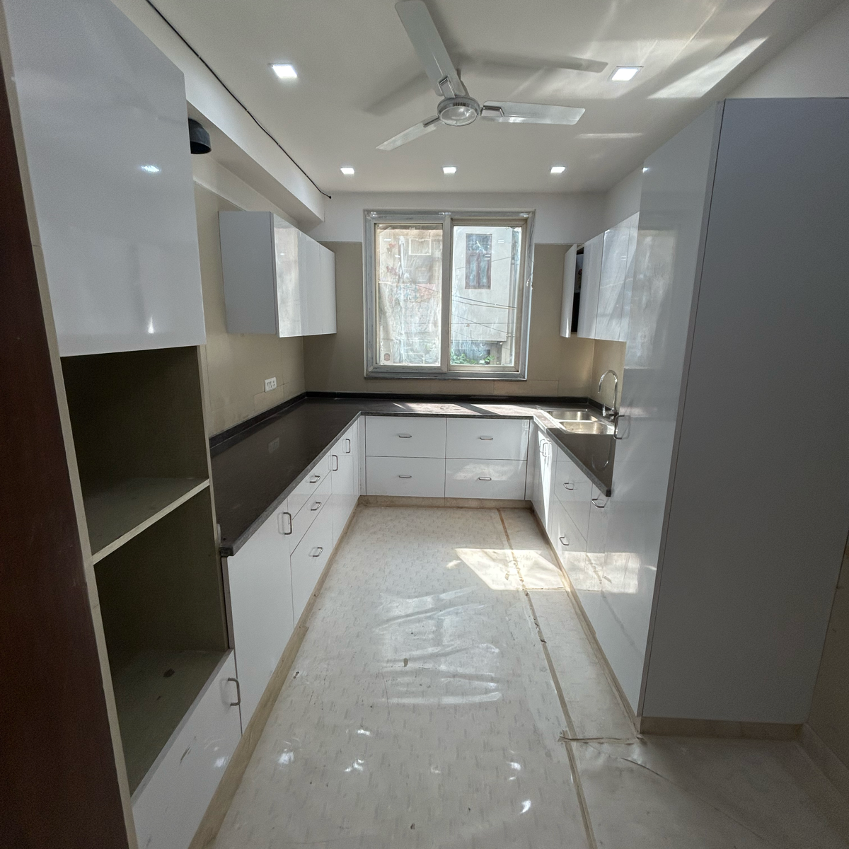 4 BHK + Pooja Room Builder Floor For Rent in South Extension II
