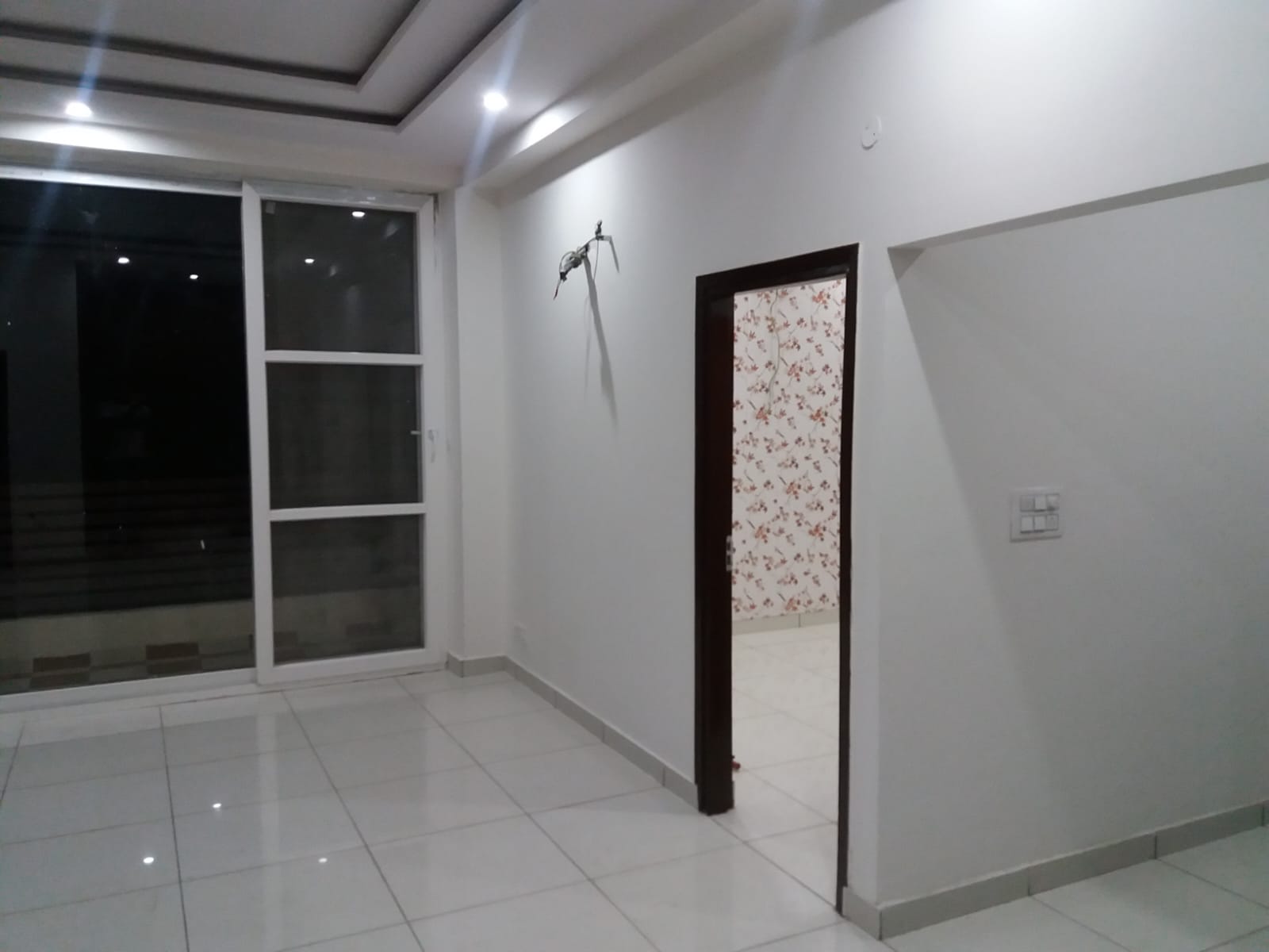 3 BHK + Pooja Room,Servant Room Apartment For Rent in Motia Blue Ridge