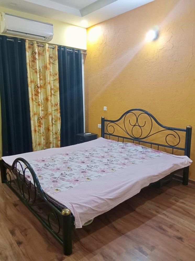 Bedroom, hazratganj 3 Bedroom 1650 Sq.Ft. Apartment In Hazratganj Lucknow 8591109