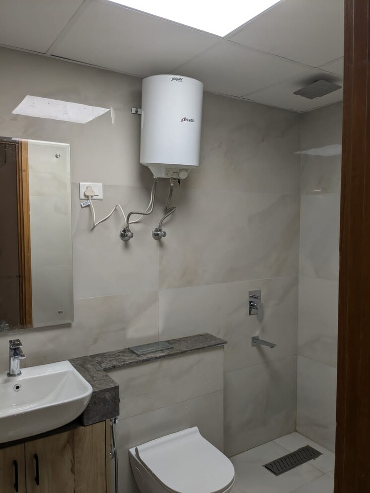 Bathroom, m3m-sky-city 3 Bedroom 1828 Sq.Ft. Apartment In Sector 65 Gurgaon 8591110