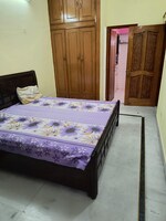 3 BHK + Servant Room,Extra Room 180 Sq.Yd. Builder Floor in Greenwood City