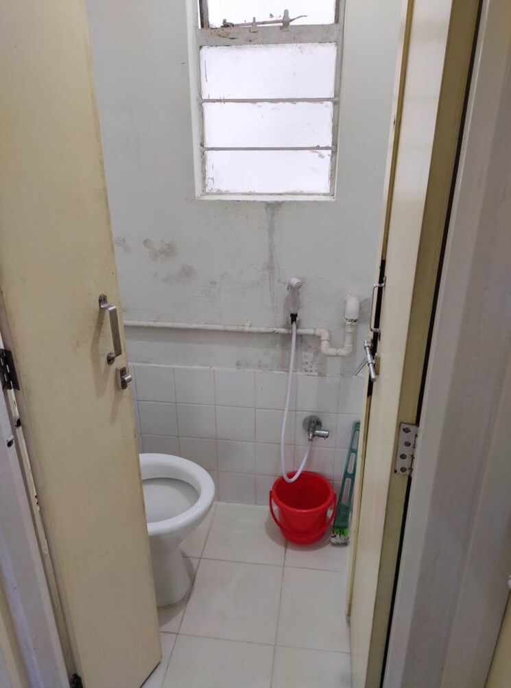 Bathroom, laxmi-krupa-apartments 1 Bedroom 502 Sq.Ft. Apartment In Bhusari Colony Pune 8591117