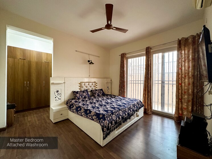 Bedroom, bptp-amstoria 3 Bedroom 2384 Sq.Ft. Builder Floor In Sector 102 Gurgaon 8591145