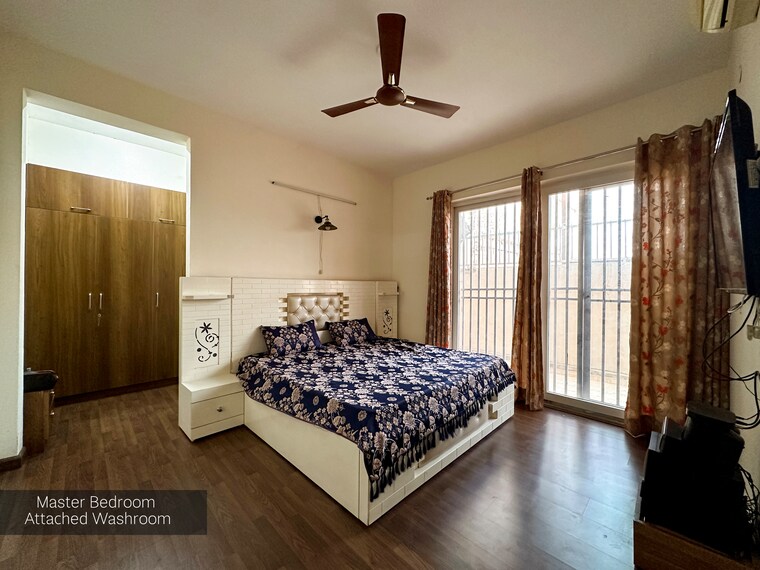 Bedroom, bptp-amstoria 3 Bedroom 2384 Sq.Ft. Builder Floor In Sector 102 Gurgaon 8591145