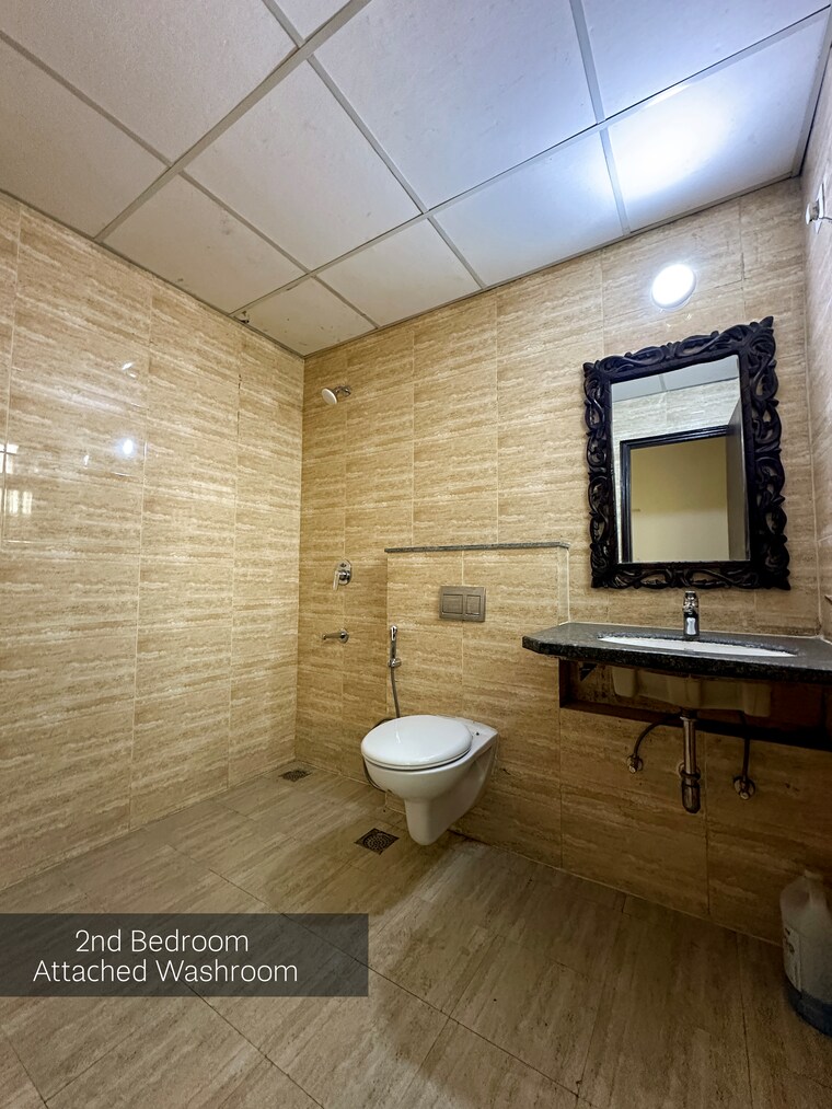 Bathroom, bptp-amstoria 3 Bedroom 2384 Sq.Ft. Builder Floor In Sector 102 Gurgaon 8591145