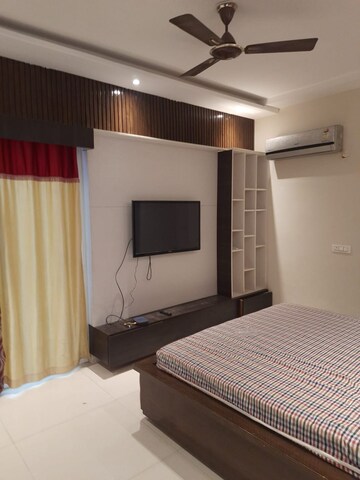 Bedroom in 3.5 BHK Apartment at Motia Royal Citi Apartments, Ghazipur – for Rent
