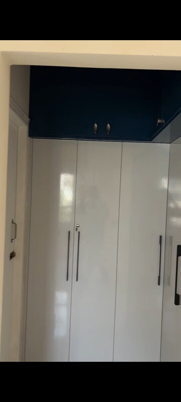 Furnished Amenities in 3 BHK Apartment at Coral Apartments Begumpet, Begumpet – for Rent