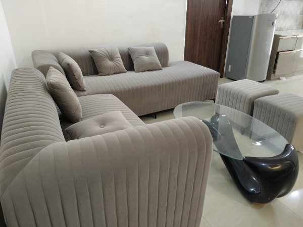 2 BHK Apartment For Rent in Suncity Avenue 76