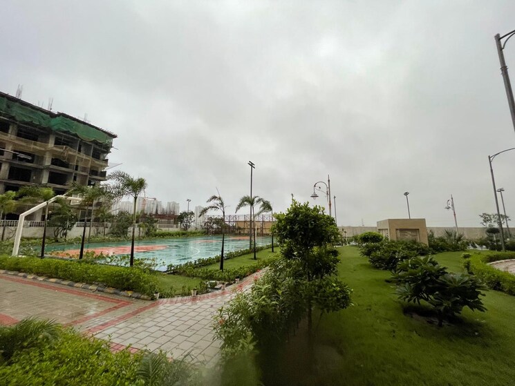 Garden, samridhi-luxuriya-avenue 2 Bedroom 780 Sq.Ft. Apartment In Sector 150 Noida 8591370