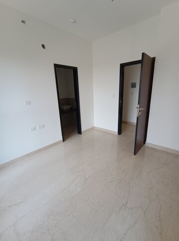Room in 1 BHK Apartment at Piramal Revanta Ravin, Mulund West – for Rent