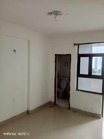2 BHK Apartment For Rent in Shiv Sai Ozone Park, Sector 86
