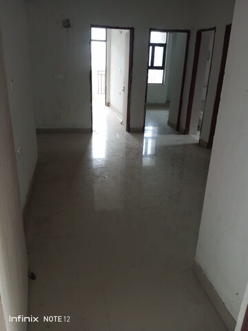Room in 2 BHK Apartment at Shiv Sai Ozone Park, Sector 86 – for Rent