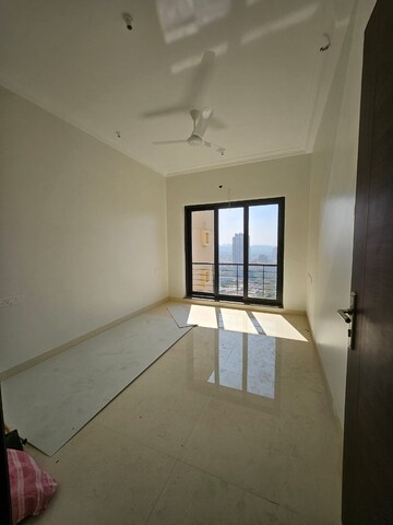 2 BHK Apartment For Rent in K Raheja Raheja Residency, Malad East