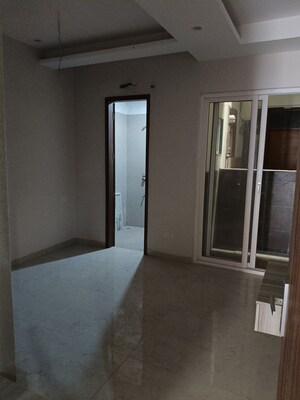 Room in 3 BHK Builder Floor at Motia Blue Ridge, Dhakoli – for Sale