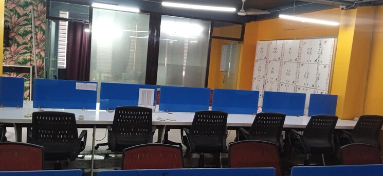 Team Area, janakpuri Commercial Office Space 1800 Sq.Ft. In Janakpuri Delhi 8591544