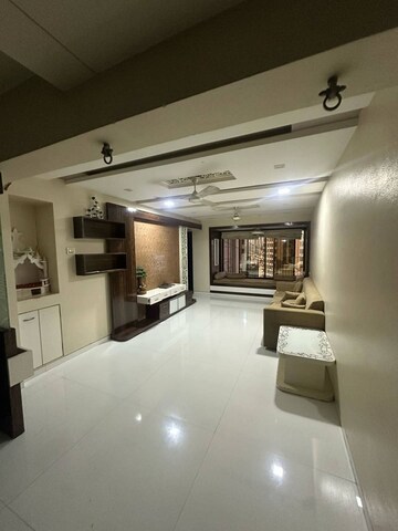 2 BHK Apartment For Rent in Marigold Building Dindoshi, Dindoshi