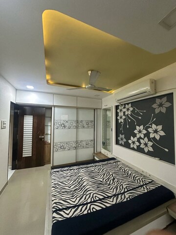 Bedroom in 2 BHK Apartment at Marigold Building Dindoshi, Dindoshi – for Rent