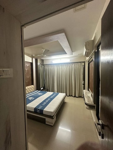 Master Bedroom in 2 BHK Apartment at Marigold Building Dindoshi, Dindoshi – for Rent