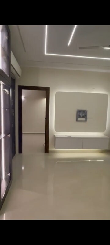 2 BHK Apartment For Sale in Suncity Avenue 76, Sector 76