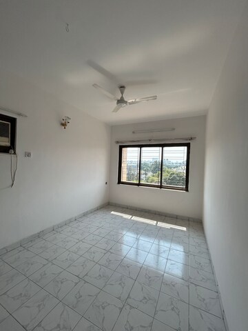 Room in 2 BHK Apartment at Raheja Gardens, Netaji Nagar – for Sale