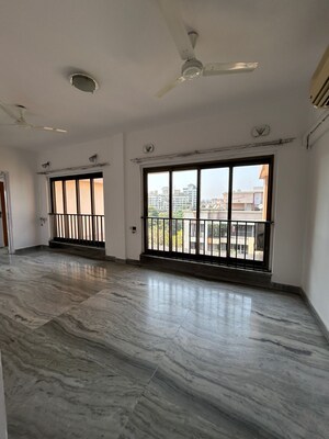 Room in 2 BHK Apartment at Raheja Gardens, Netaji Nagar – for Sale